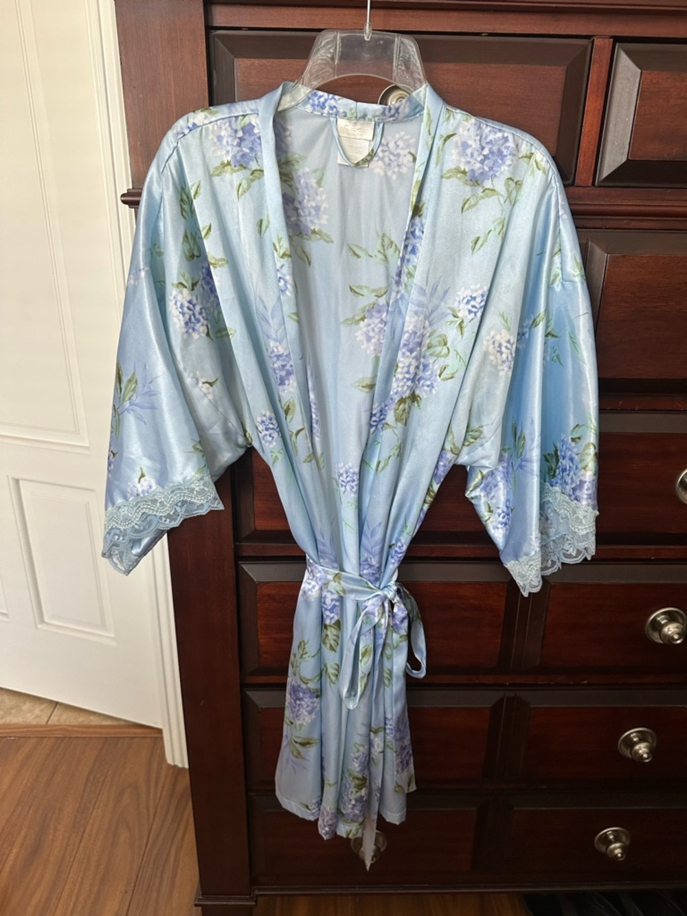 Secret Sleepwear Large Light Blue Floral Print Robe Kimono